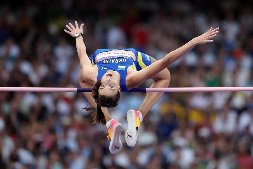 Yaroslava Mahuchikh à hauteur de l’or olympique