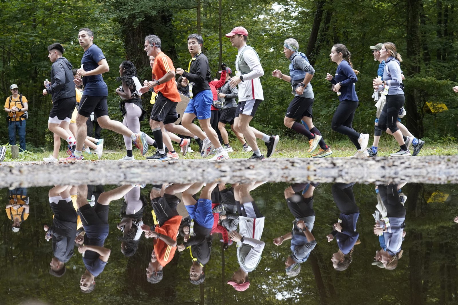 RUNNING Paris/Versailles : Laurent Golinelli et Mélody Julien, premiers au Château